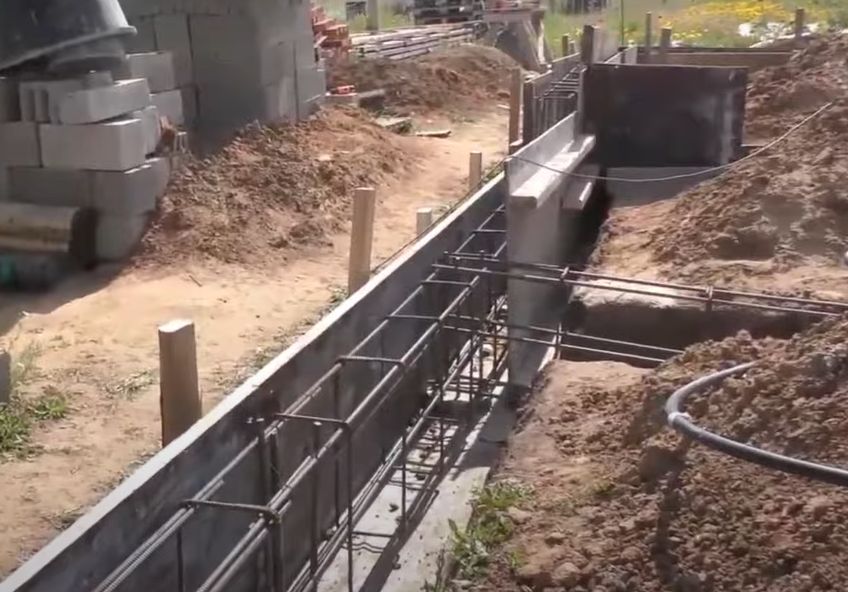 Монтаж ТИСЭ фундамента под дом из газобетона — фото 5